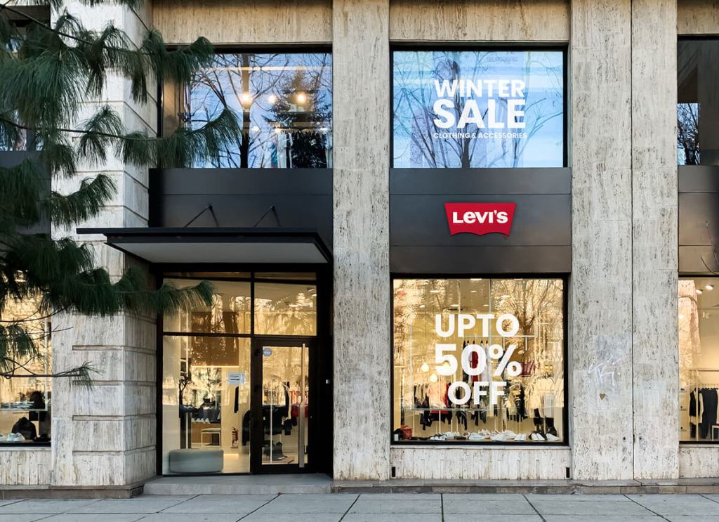 32+ Download Window Display Mockup Free&nbsp;Psd